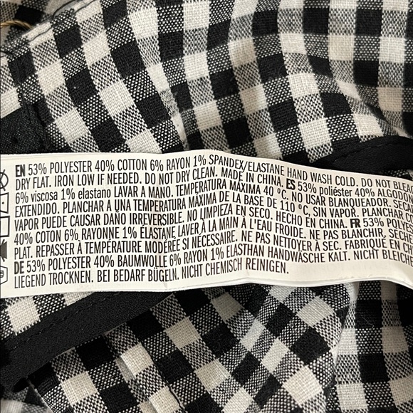 FOREVER 21 Gingham Mini Skirt Size Medium Black & White NEW - Picture 4 of 5